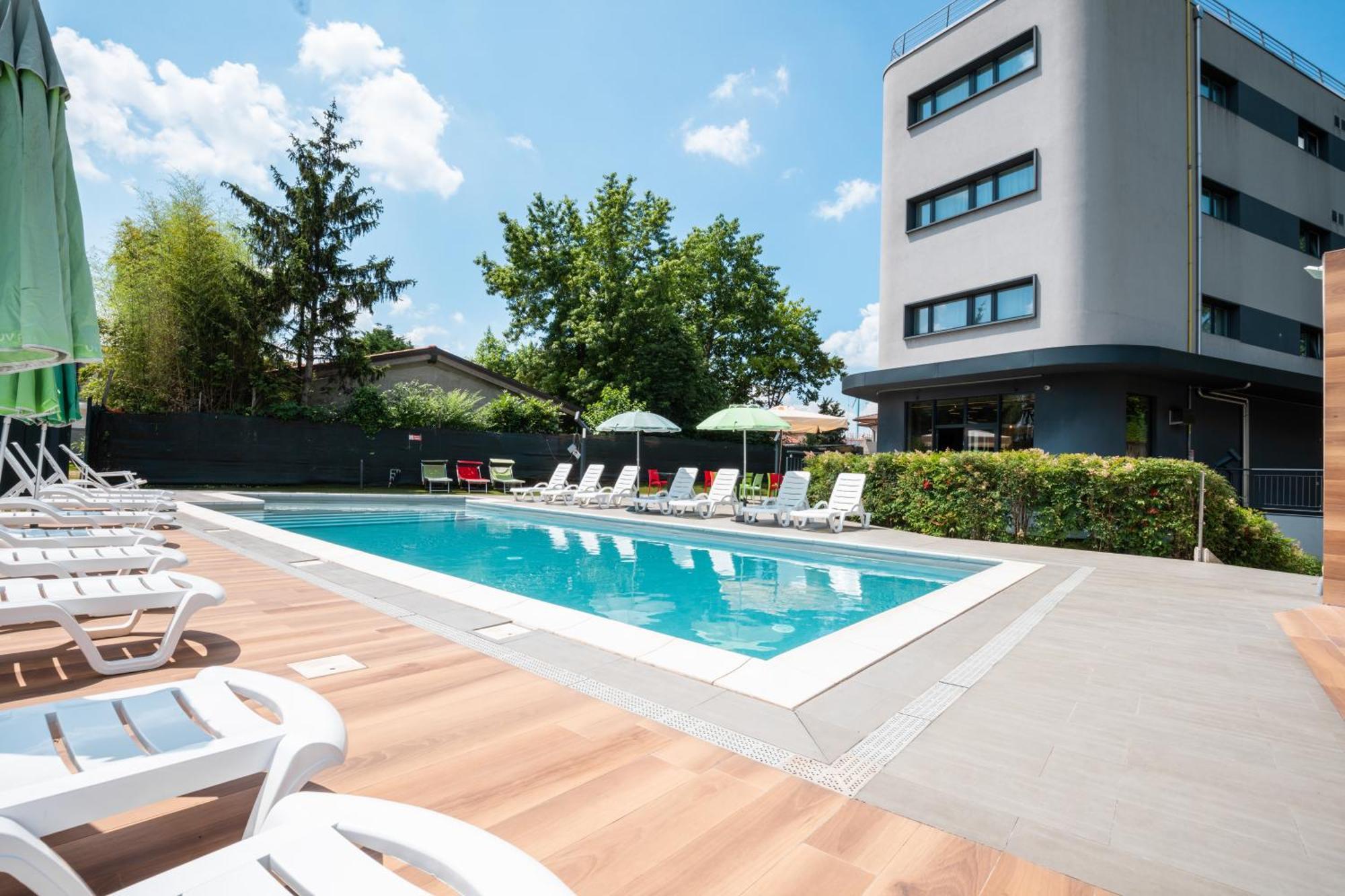 Stadio & Hotel 3*