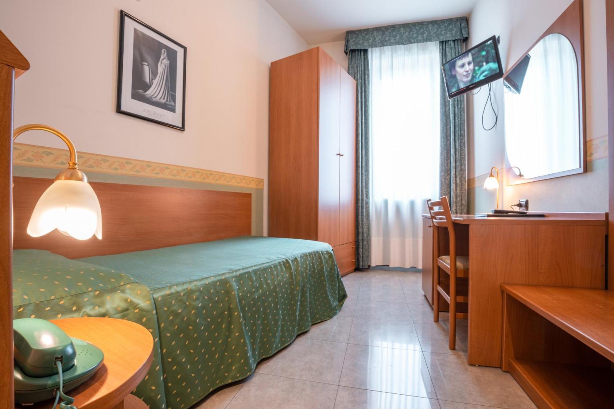 Stadio & Hotel 3*